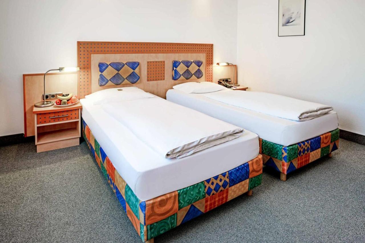 Plaza Kongresshotel Europe Stuttgart Oda fotoğraf